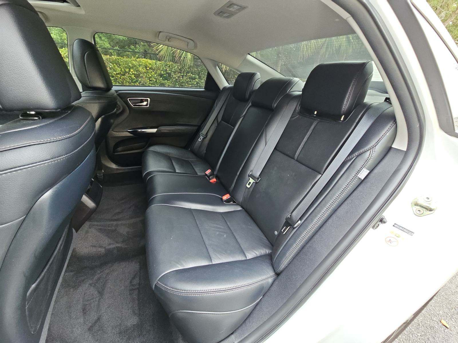 2016 Toyota Avalon XLE Premium FWD