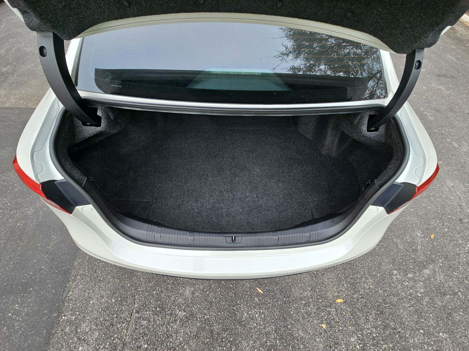 2016 Toyota Avalon XLE Premium FWD