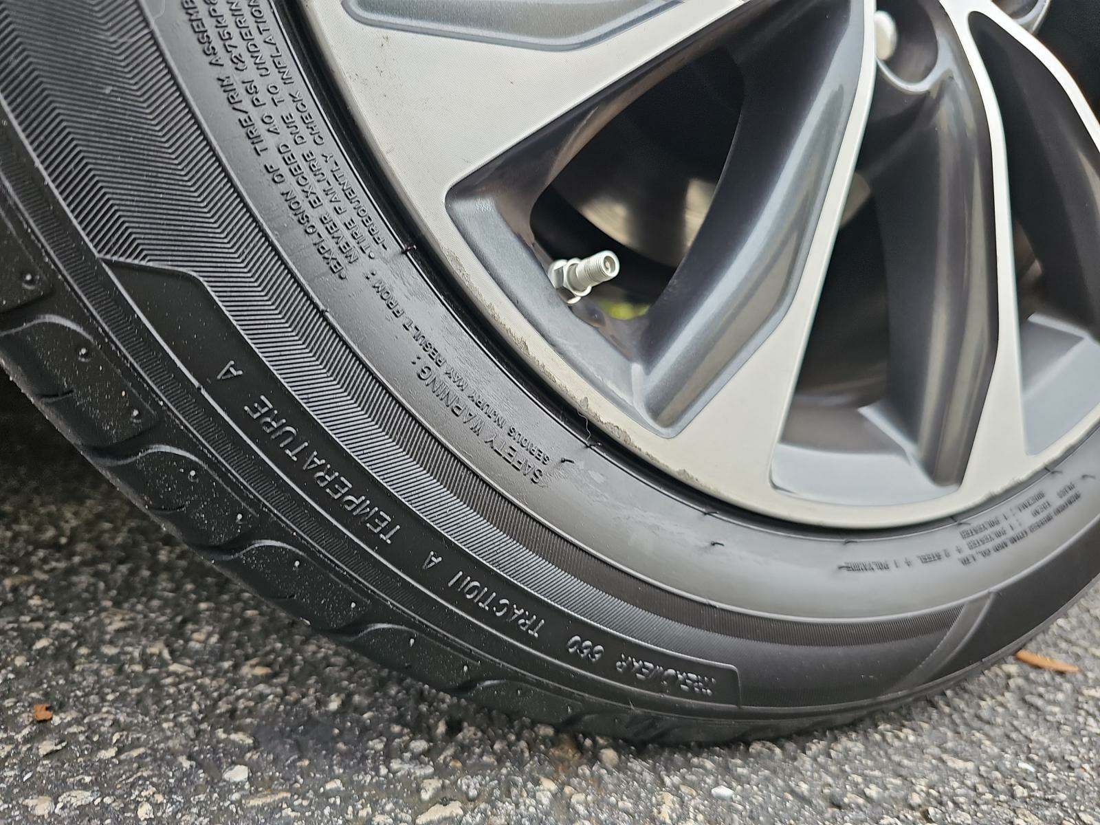 2016 Toyota Avalon XLE Premium FWD