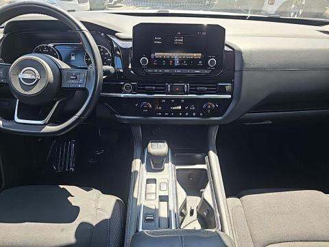 2024 Nissan Pathfinder SV FWD