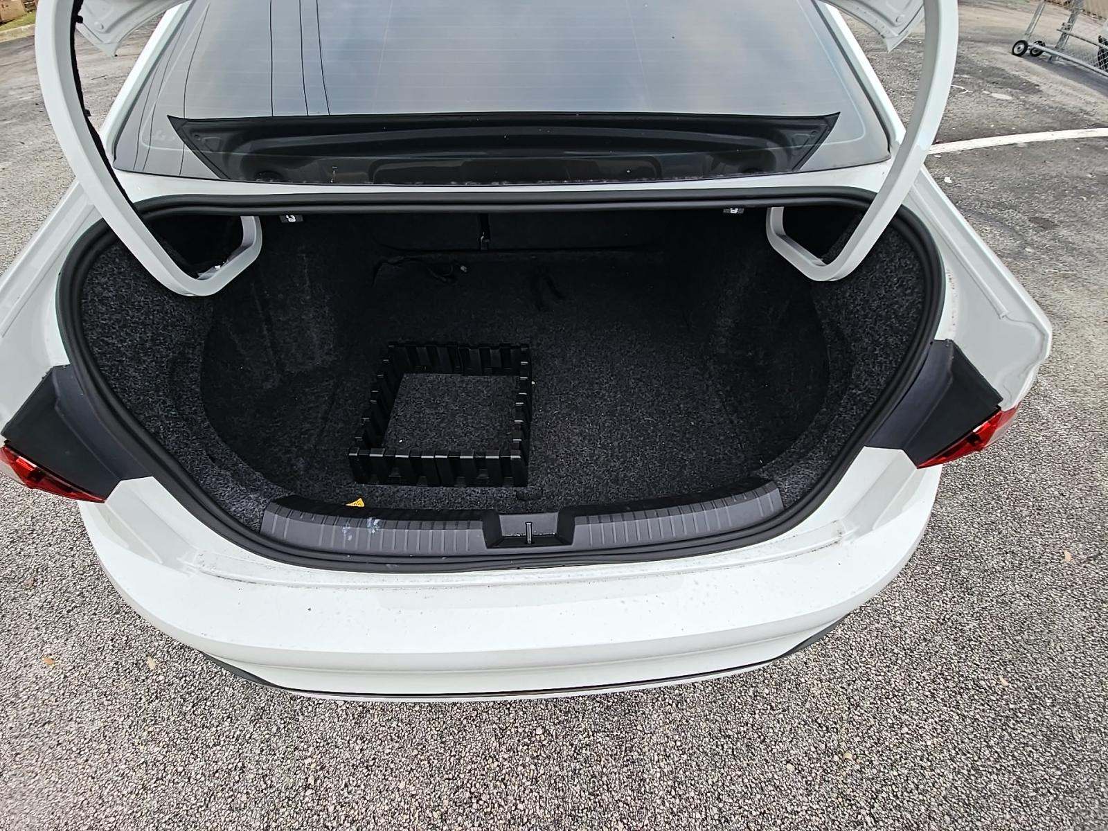 2025 Volkswagen Jetta 1.5T SEL FWD