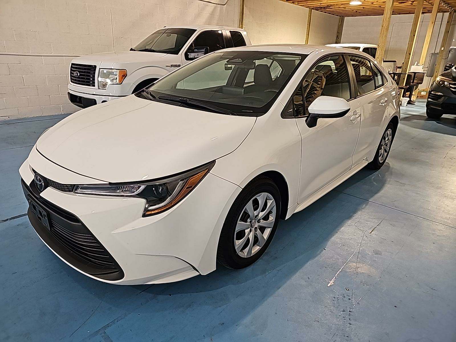 2023 Toyota Corolla LE FWD
