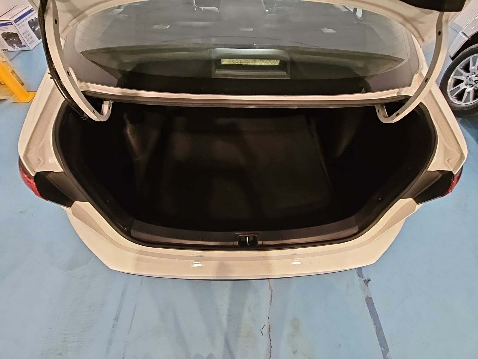 2023 Toyota Corolla LE FWD