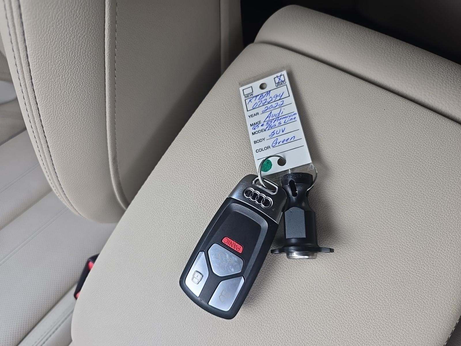 2022 Audi Q5 e Plug-In Hybrid S line Premium Plus AWD