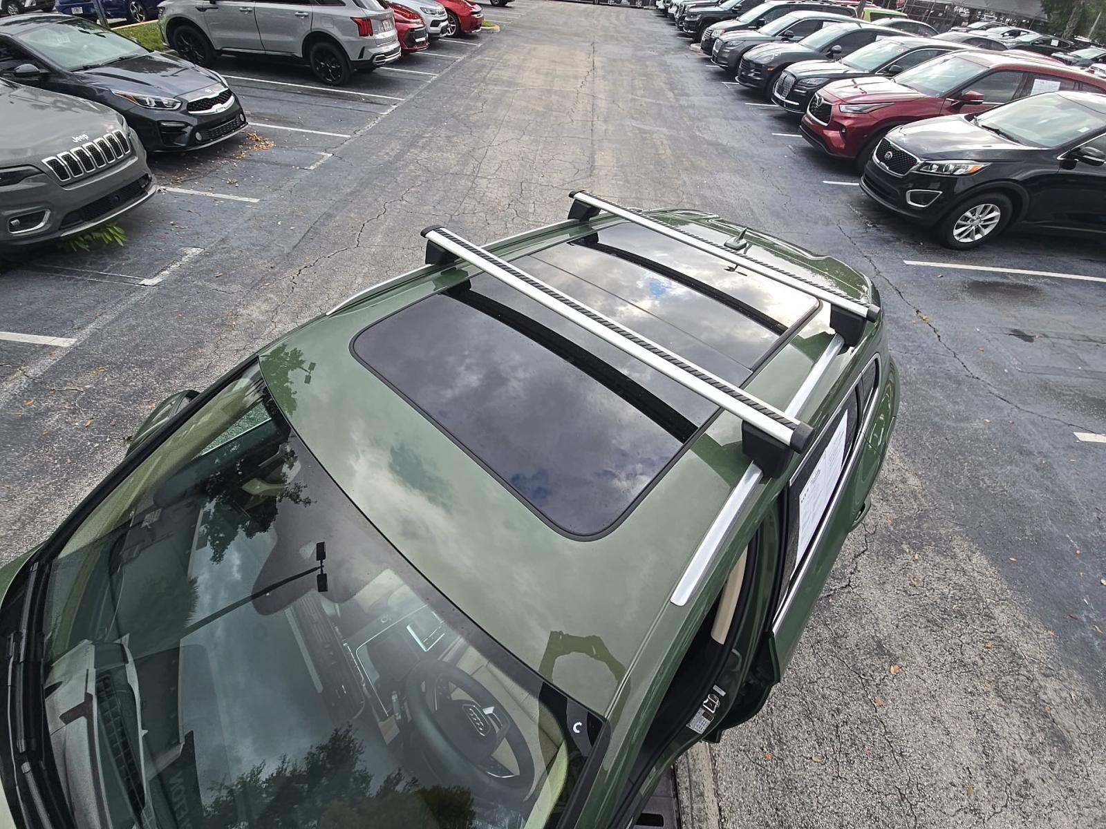 2022 Audi Q5 e Plug-In Hybrid S line Premium Plus AWD