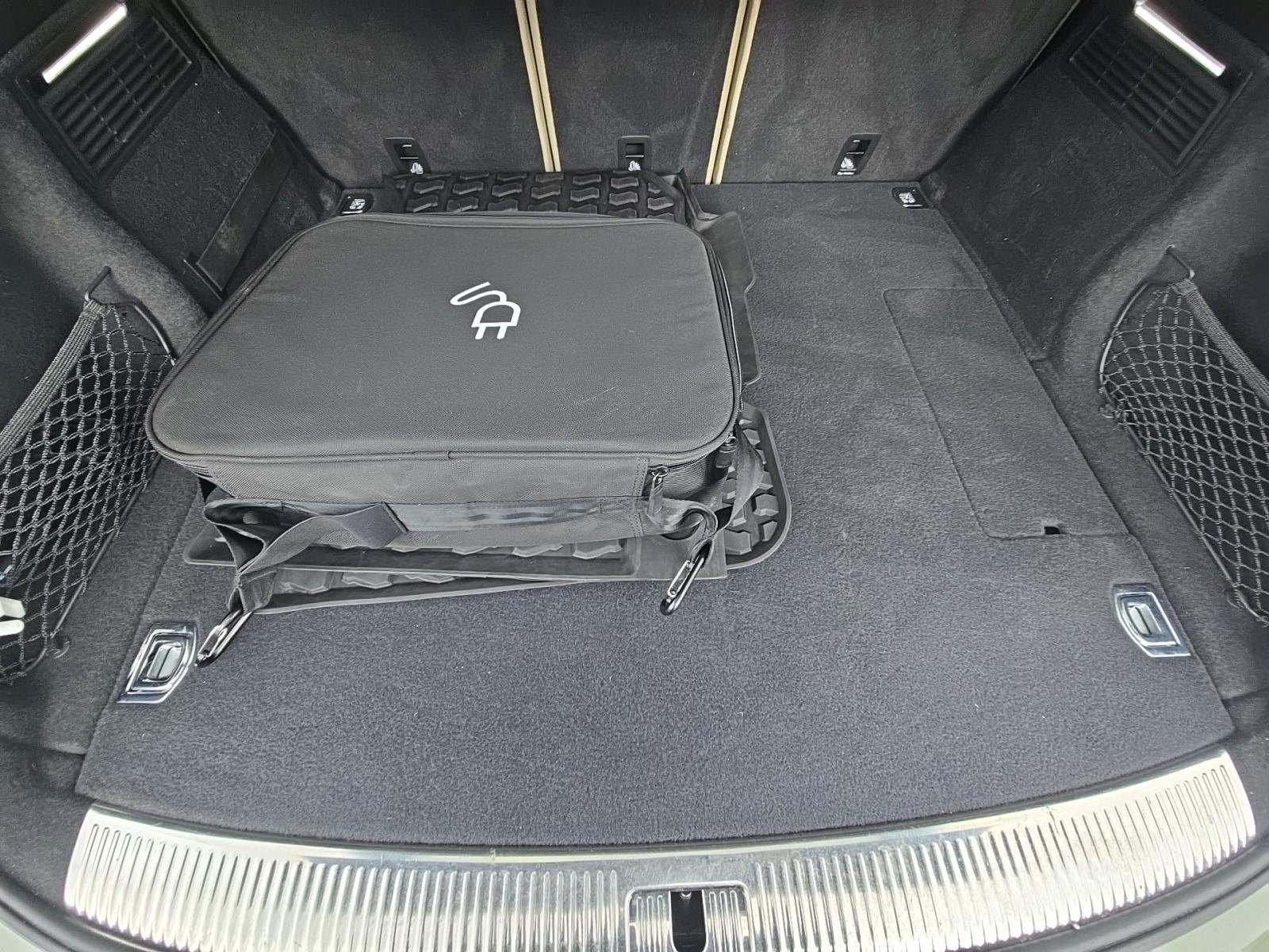 2022 Audi Q5 e Plug-In Hybrid S line Premium Plus AWD