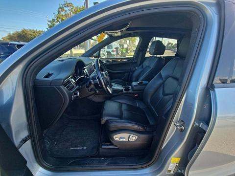 2020 Porsche Macan Base AWD