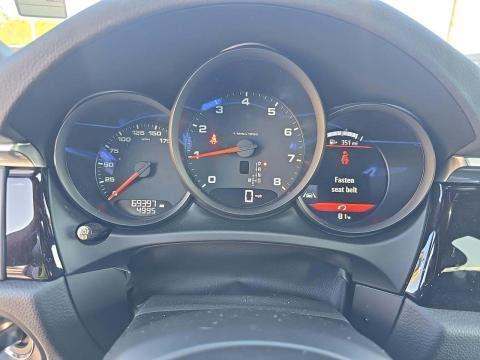 2020 Porsche Macan Base AWD