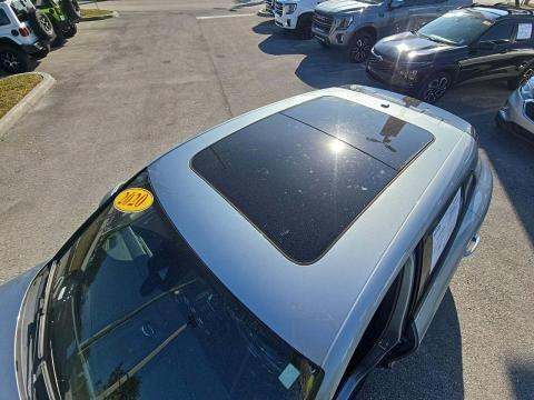 2020 Porsche Macan Base AWD