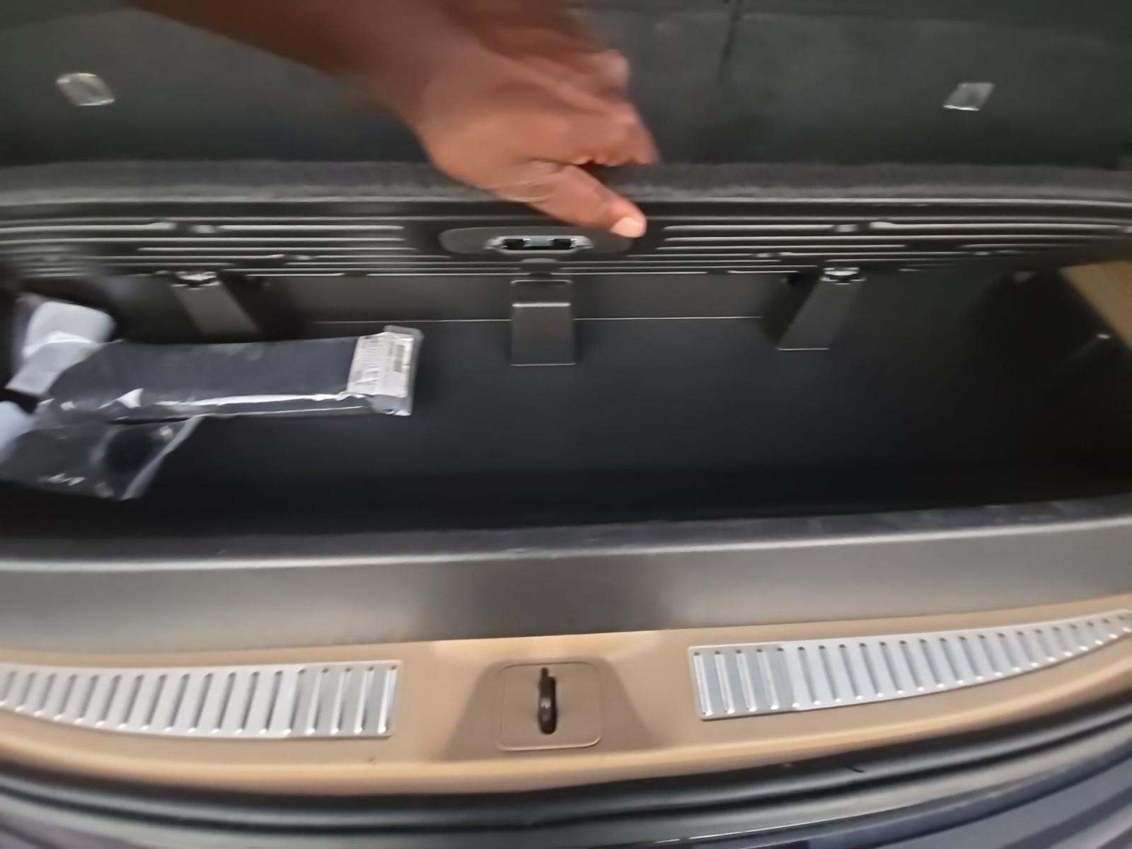 2019 Cadillac Escalade Platinum RWD