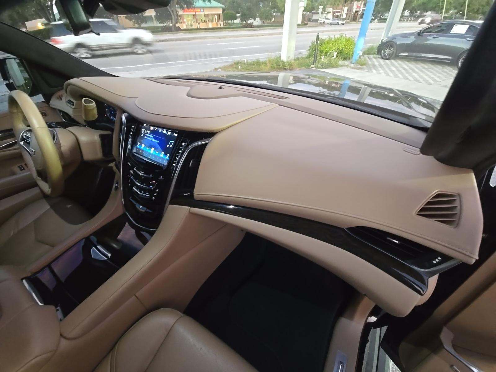 2019 Cadillac Escalade Platinum RWD