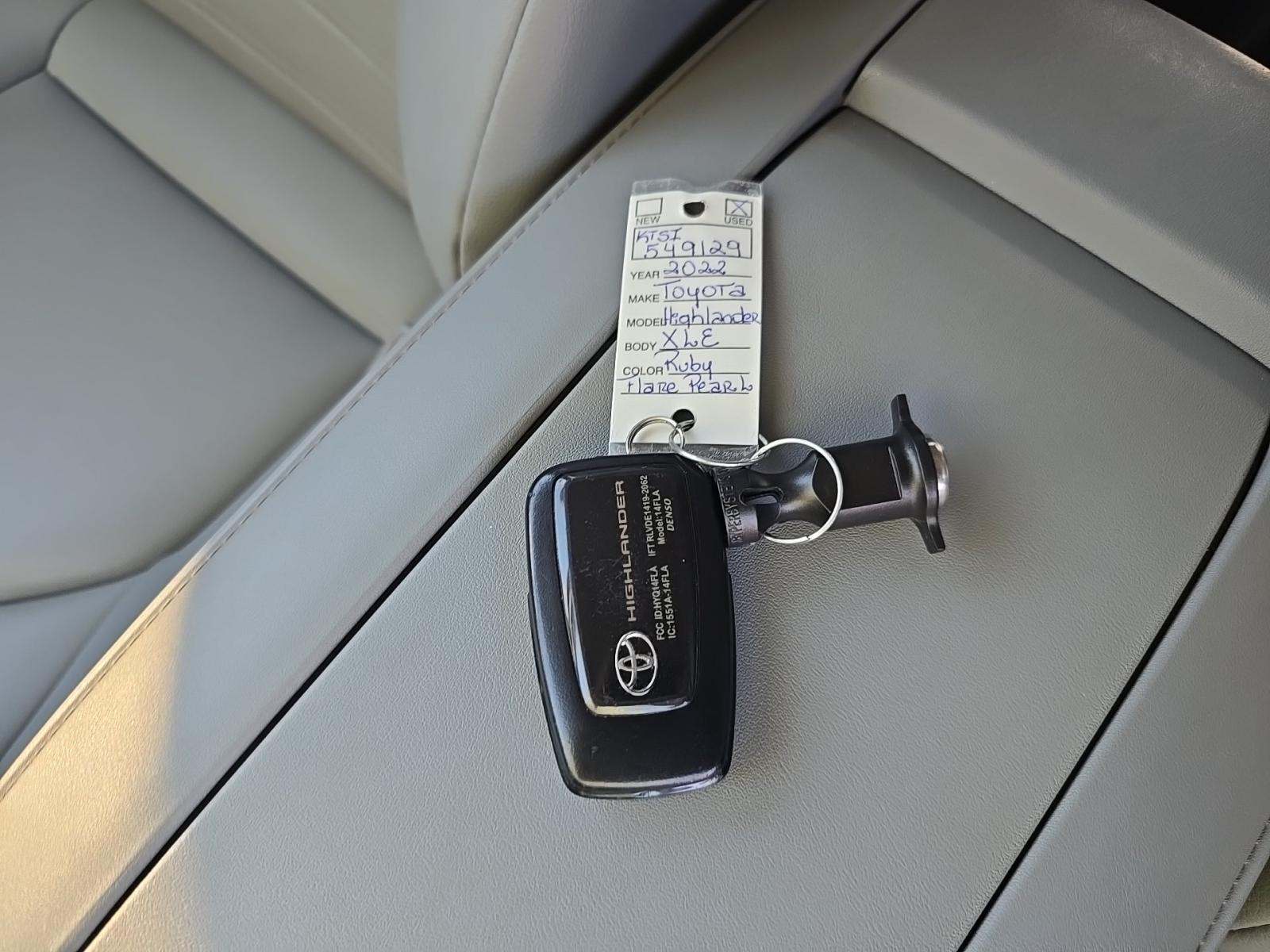 2022 Toyota Highlander XLE FWD