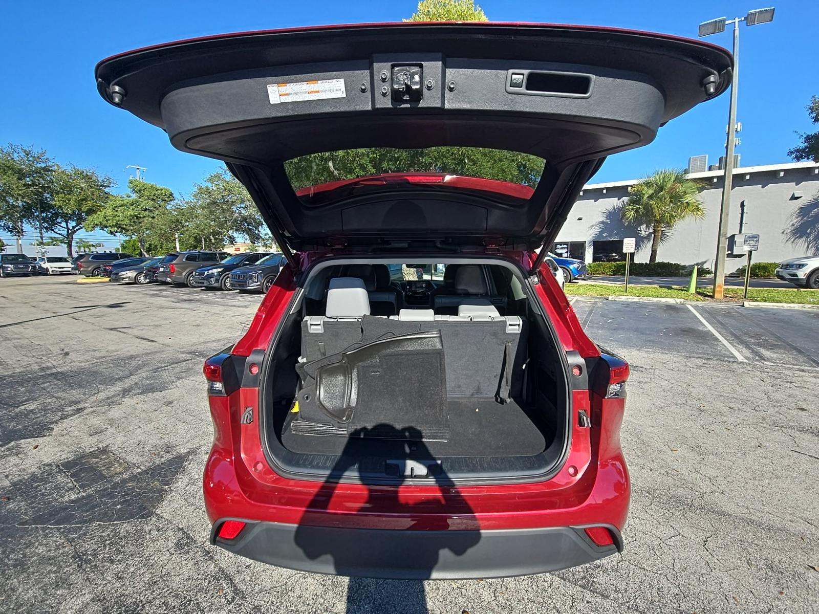 2022 Toyota Highlander XLE FWD