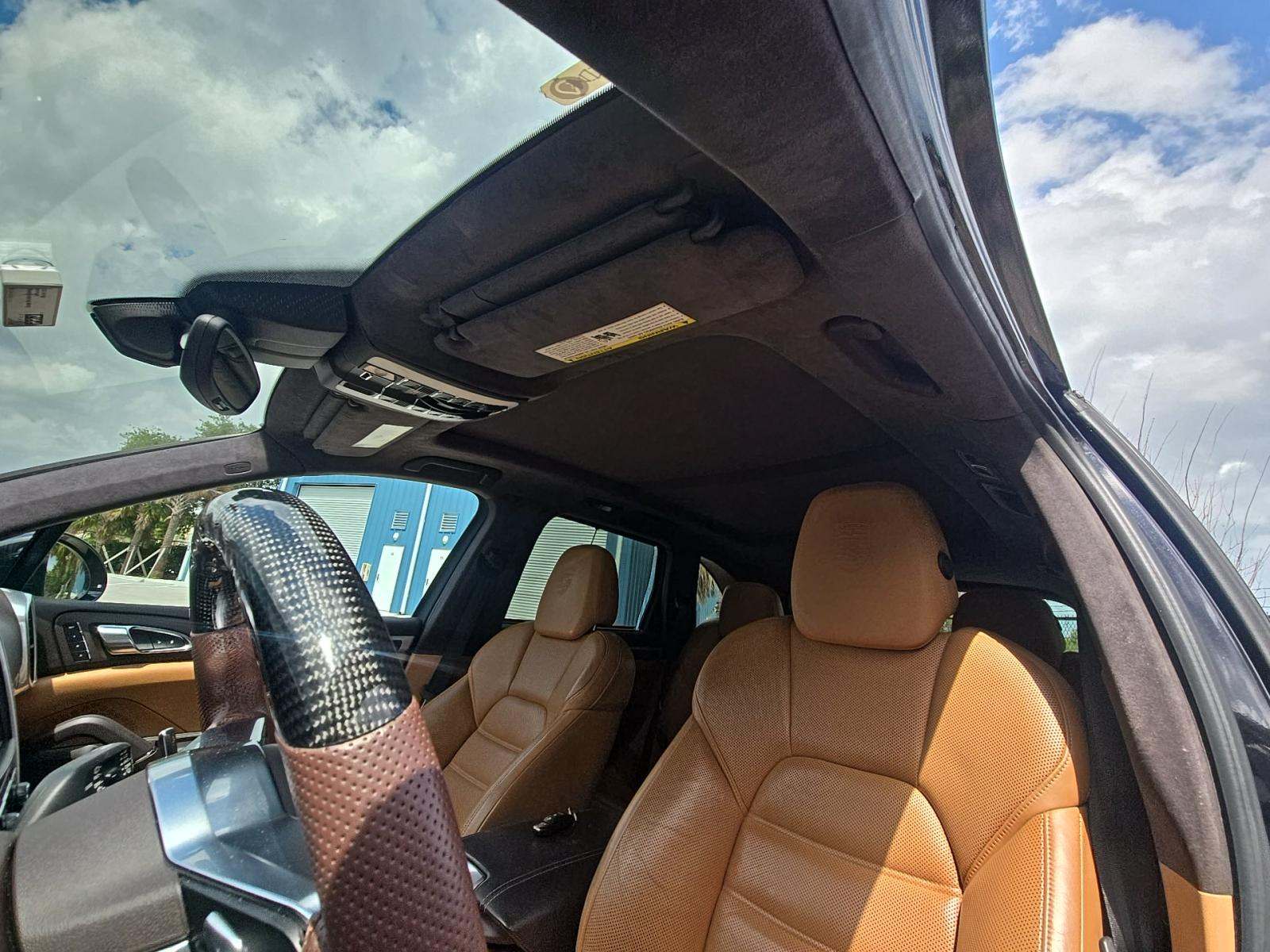 PORSCHE CAYENNE - 7