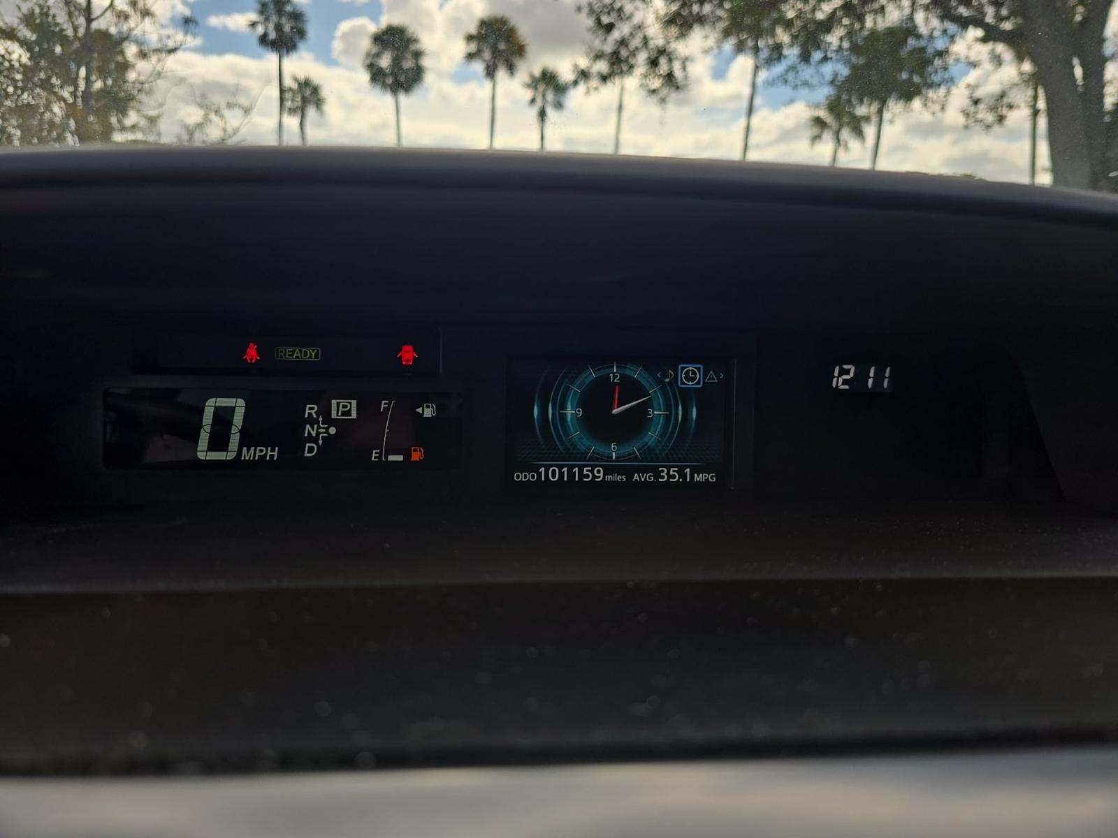 2017 Toyota Prius v Four FWD