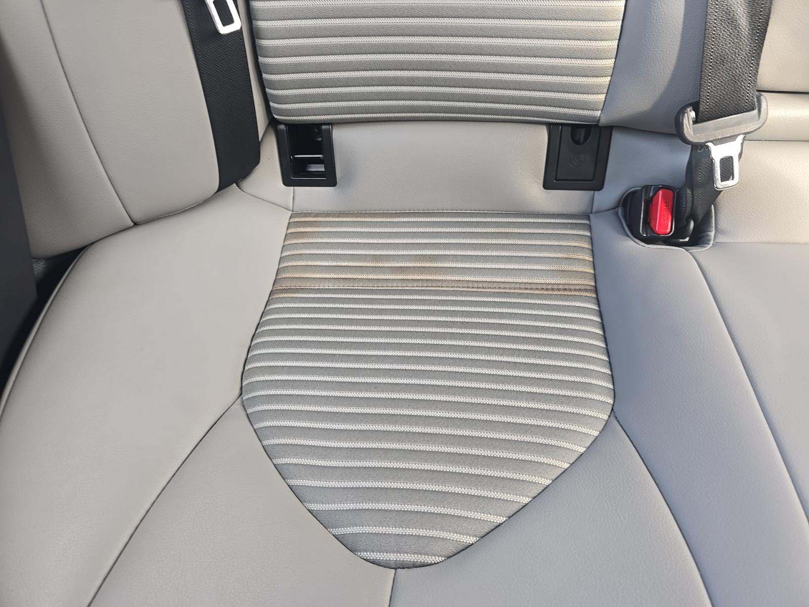 2024 Toyota Camry SE FWD