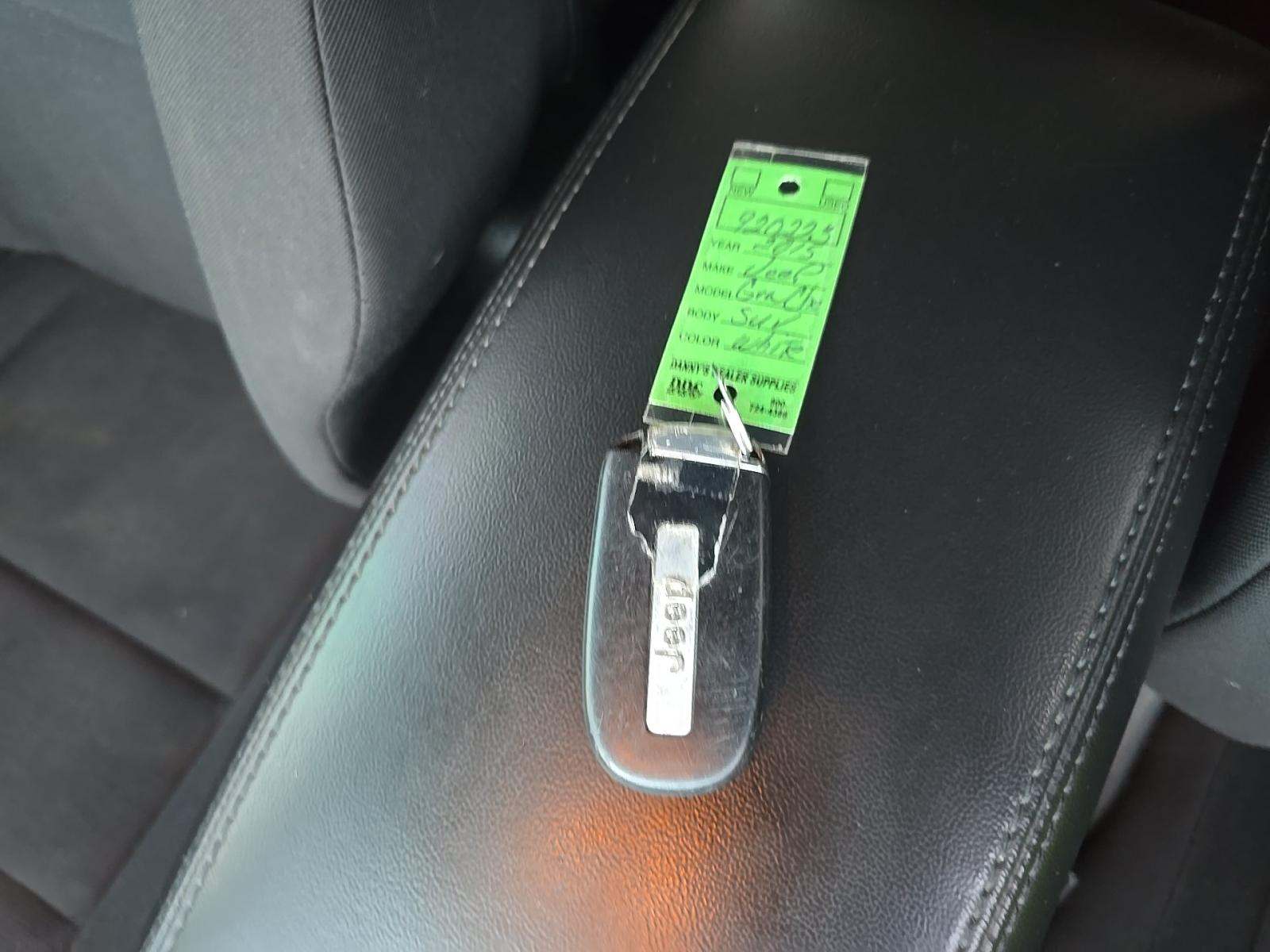 JEEP GRAND CHEROKEE - 4