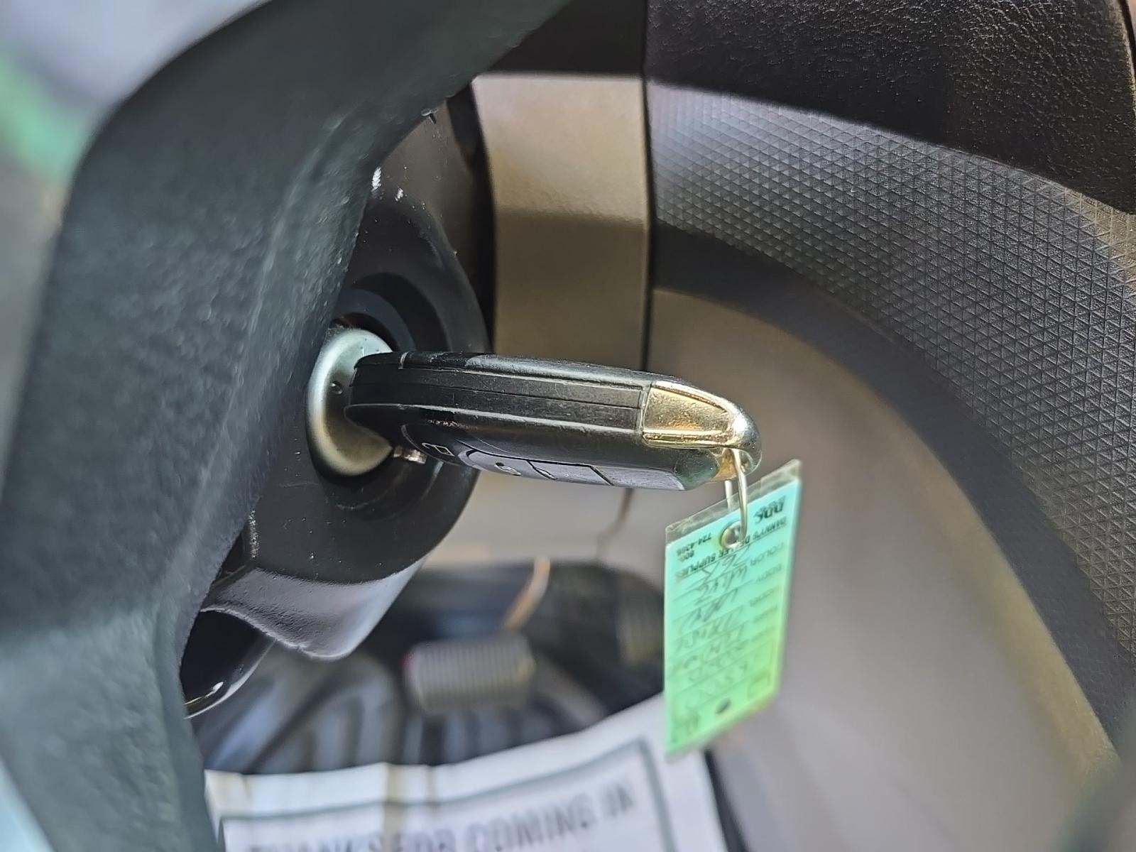 FORD TRANSIT CONNECT - 4