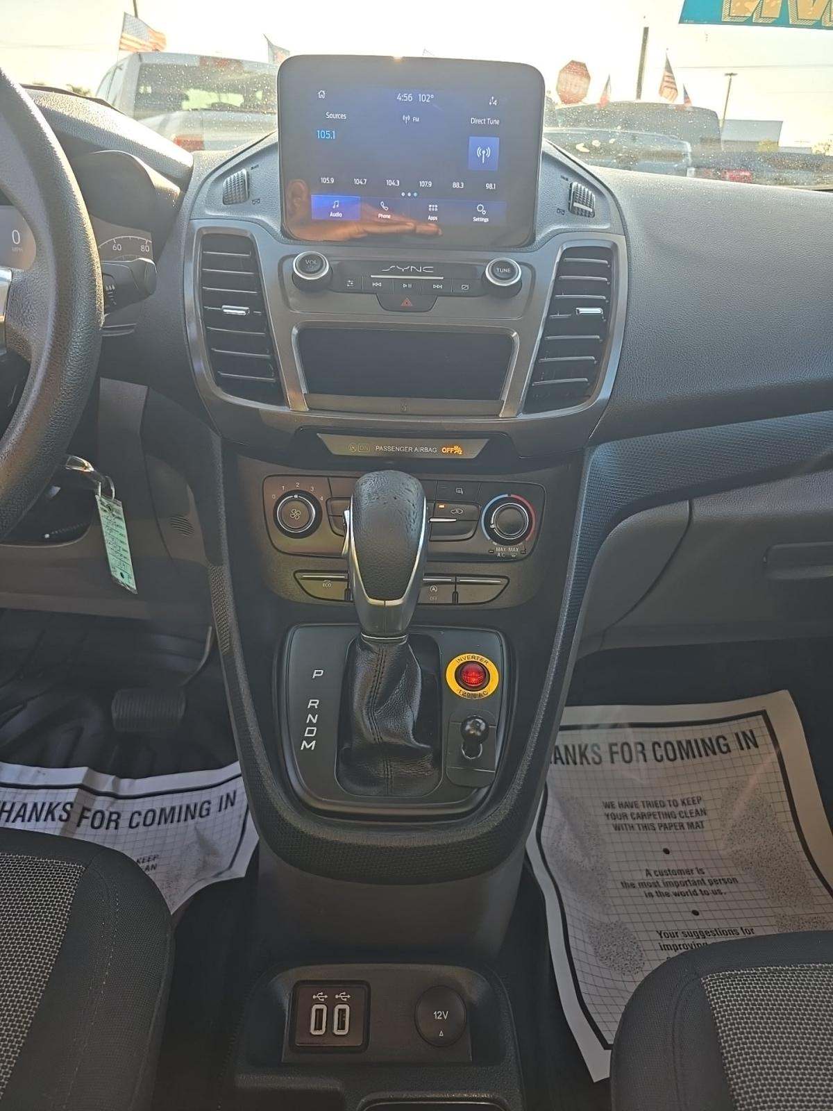 FORD TRANSIT CONNECT - 6