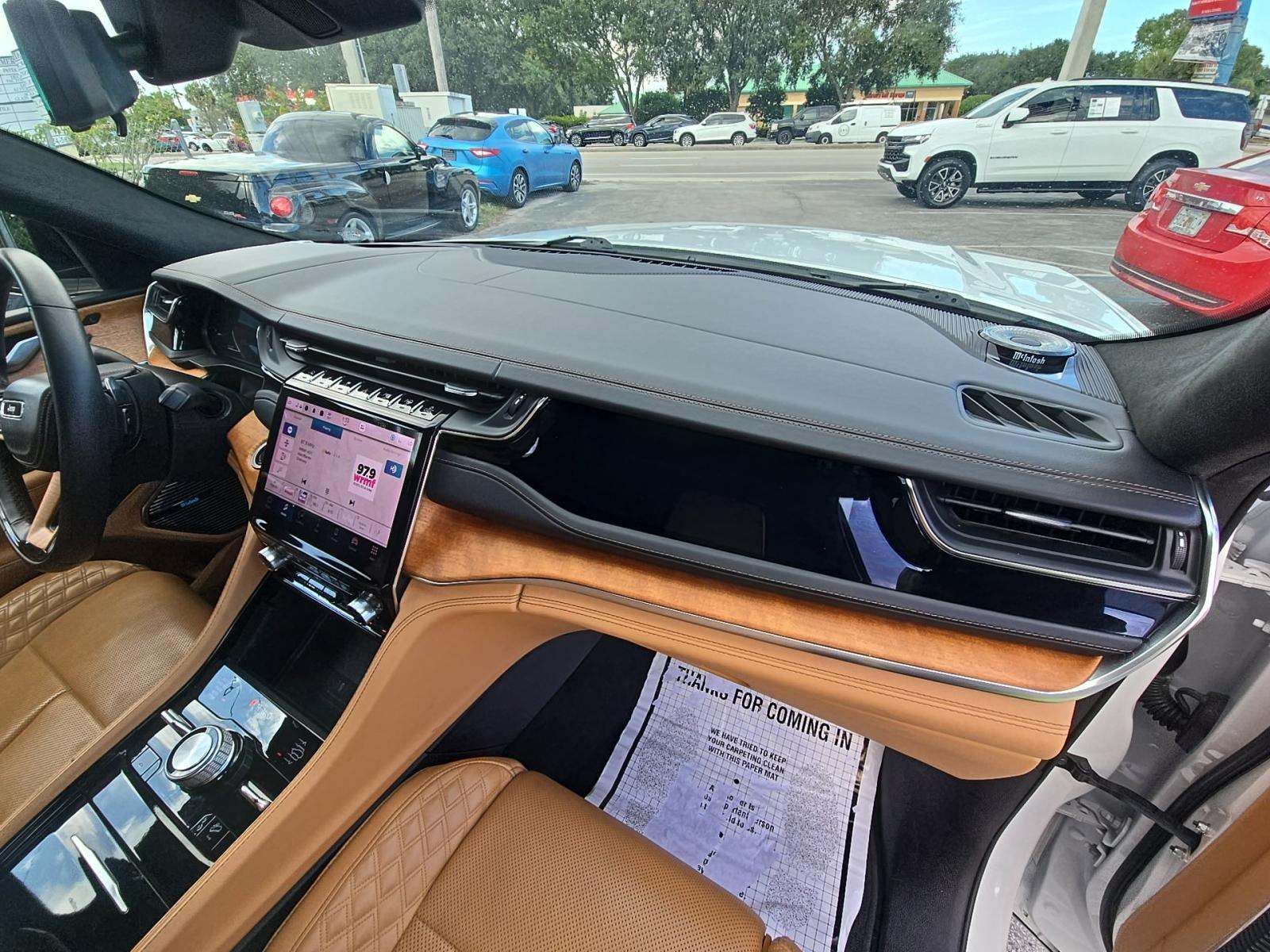 2022 Jeep Grand Cherokee Summit Reserve AWD