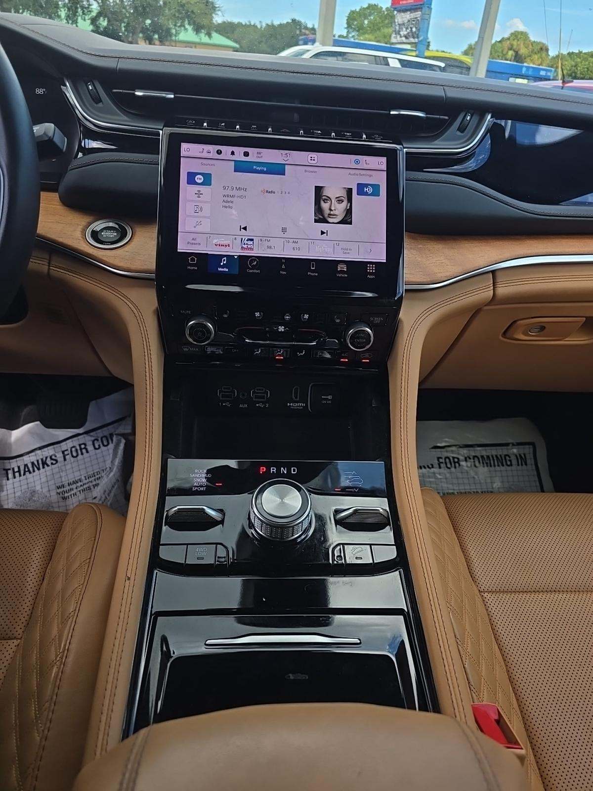 2022 Jeep Grand Cherokee Summit Reserve AWD