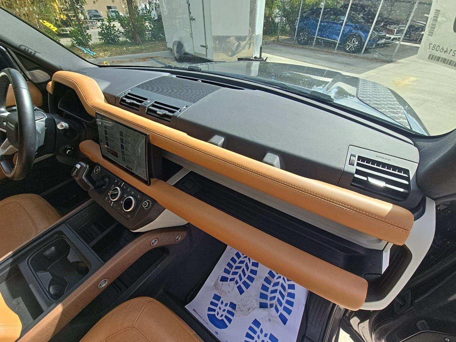 2023 Land Rover Defender 130 First Edition AWD