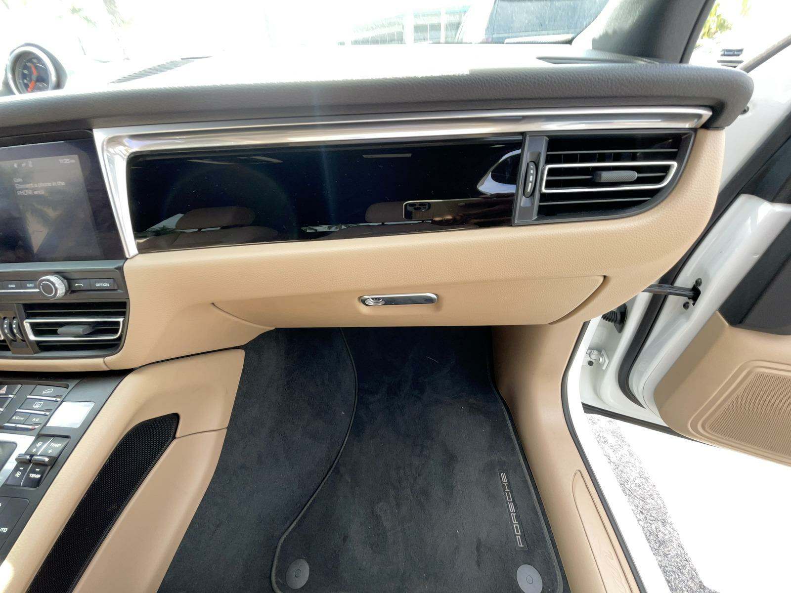 2019 Porsche Macan 4D SUV AWD