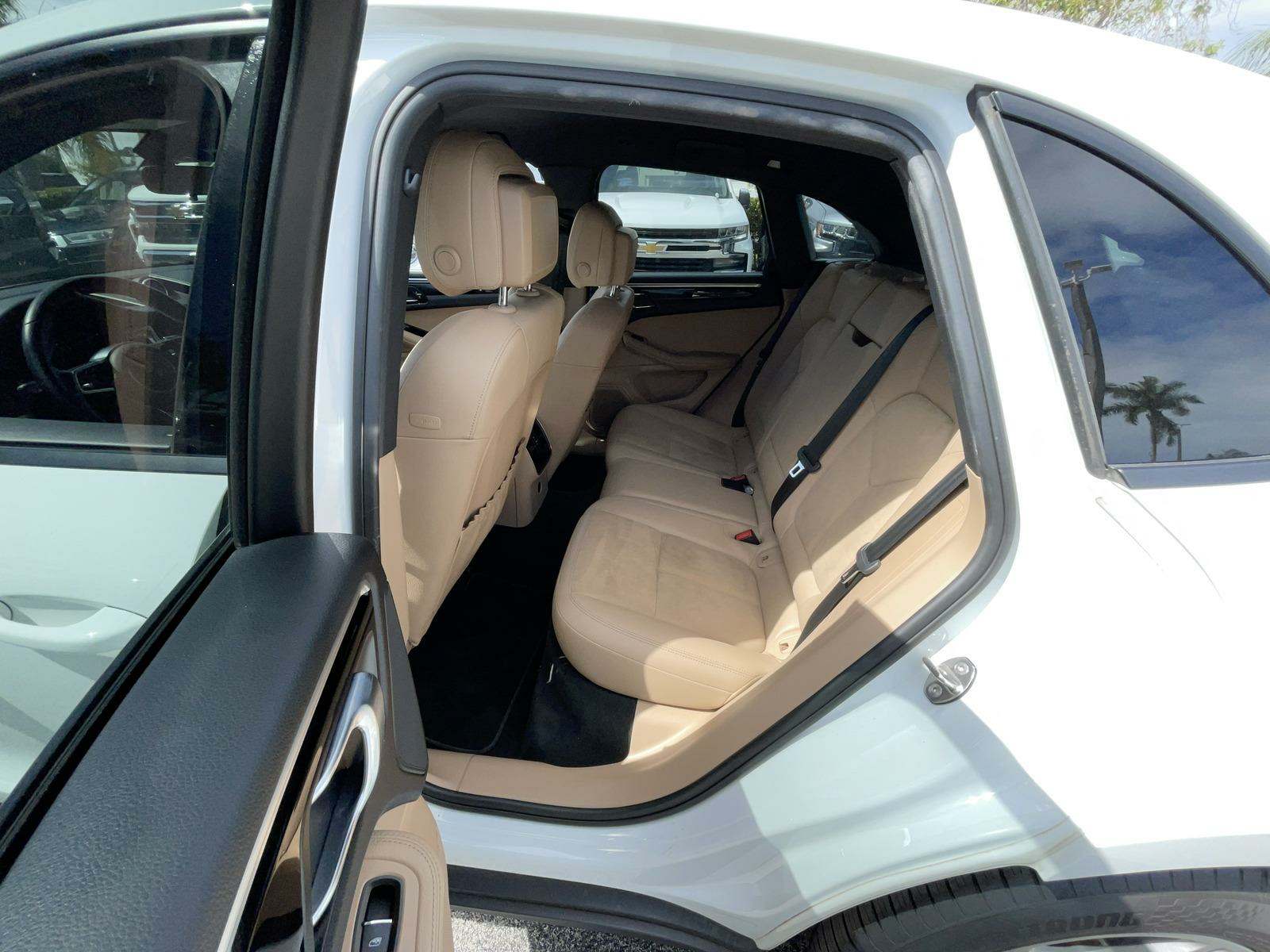 2019 Porsche Macan 4D SUV AWD