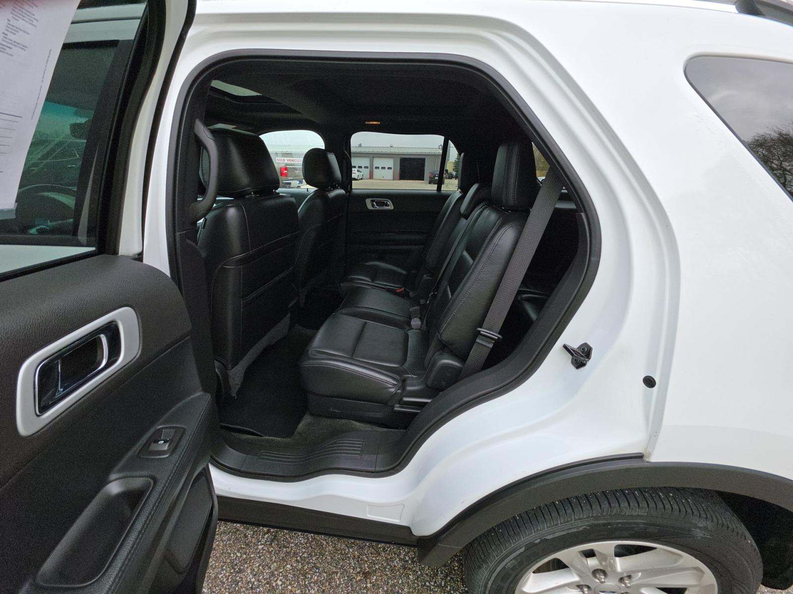 FORD EXPLORER - 9
