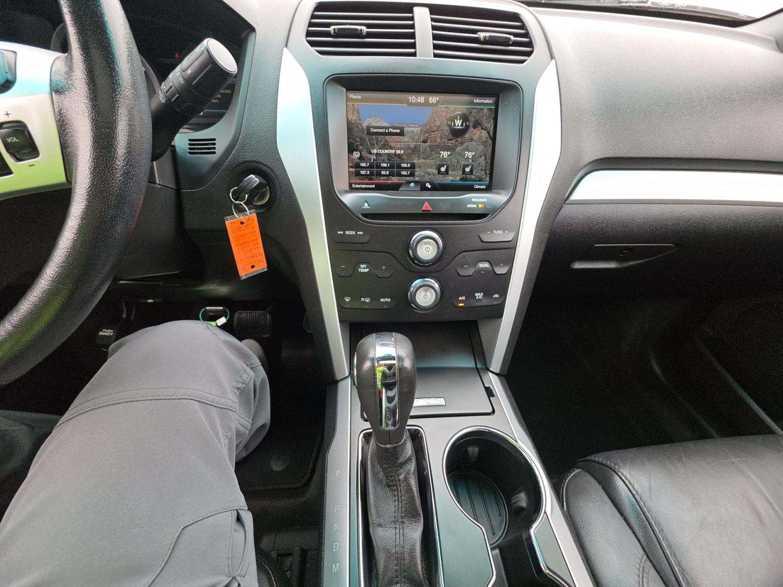 FORD EXPLORER - 6