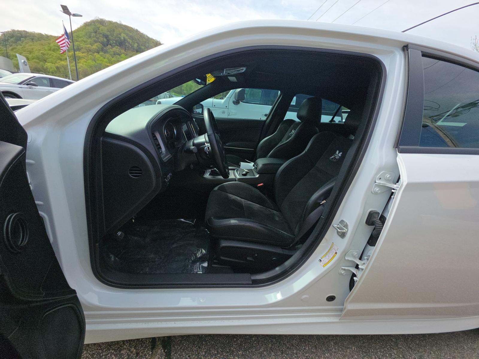 DODGE CHALLENGER - 2