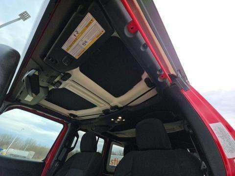 JEEP UNLIMITED SPORT ALTITUDE EDITION - 7