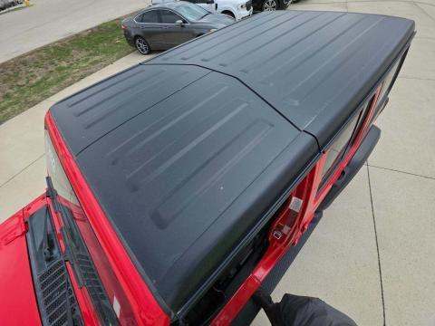 JEEP UNLIMITED SPORT ALTITUDE EDITION - 8