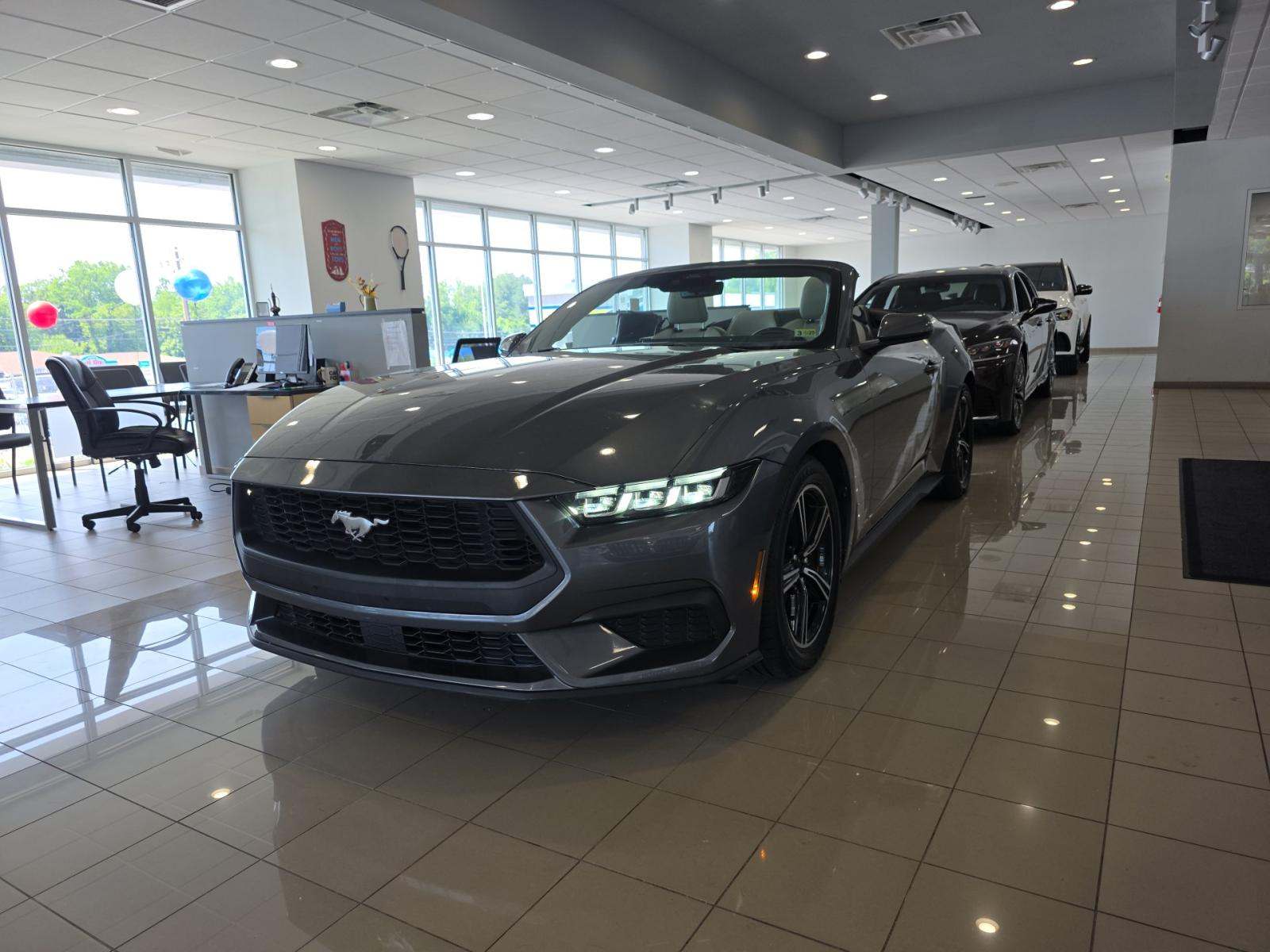 FORD MUSTANG - 1