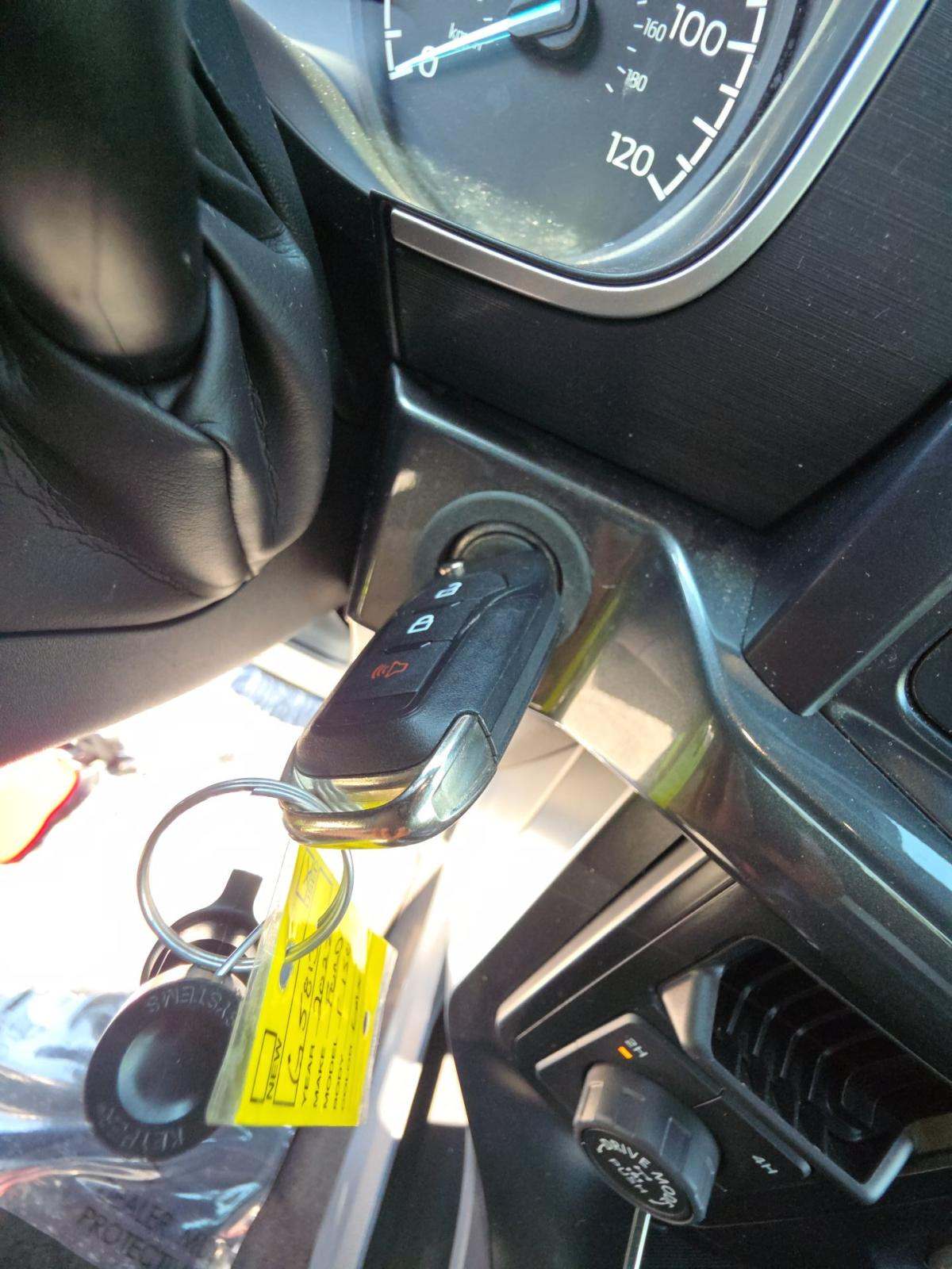 FORD F-150 - 8