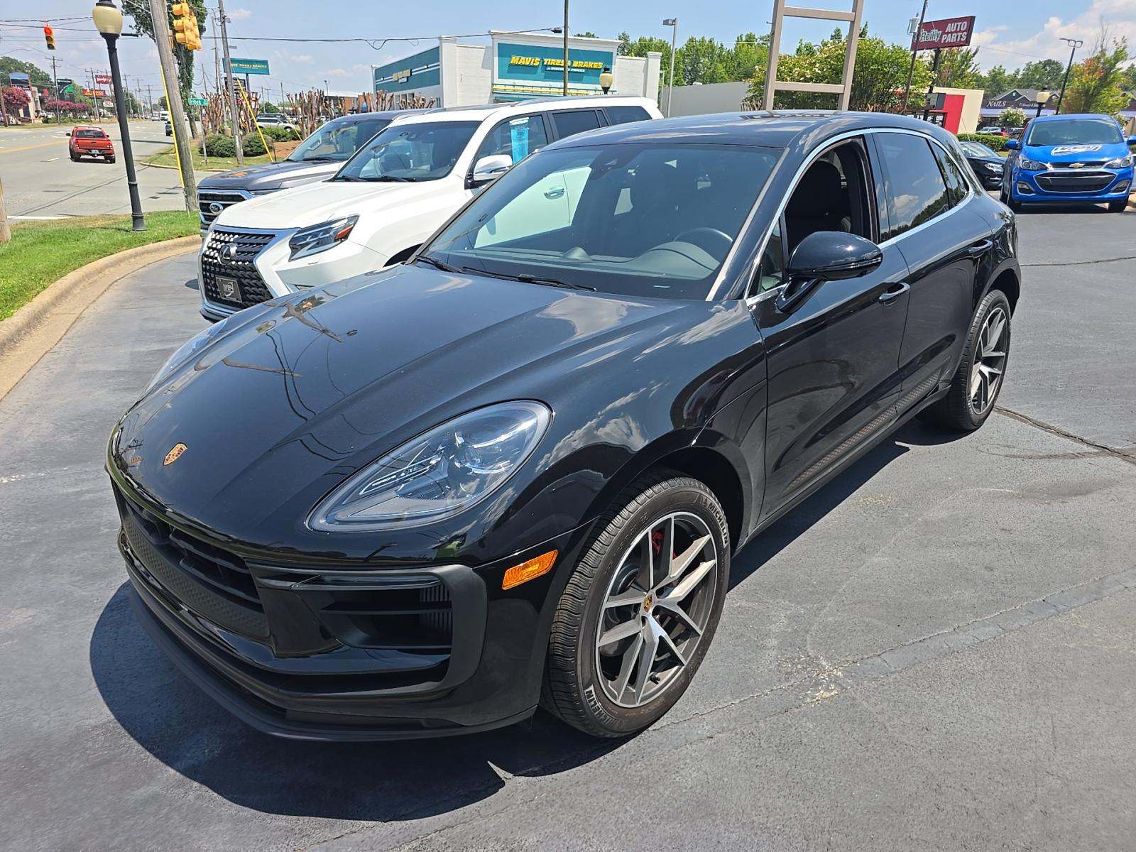 2023 Porsche Macan S AWD