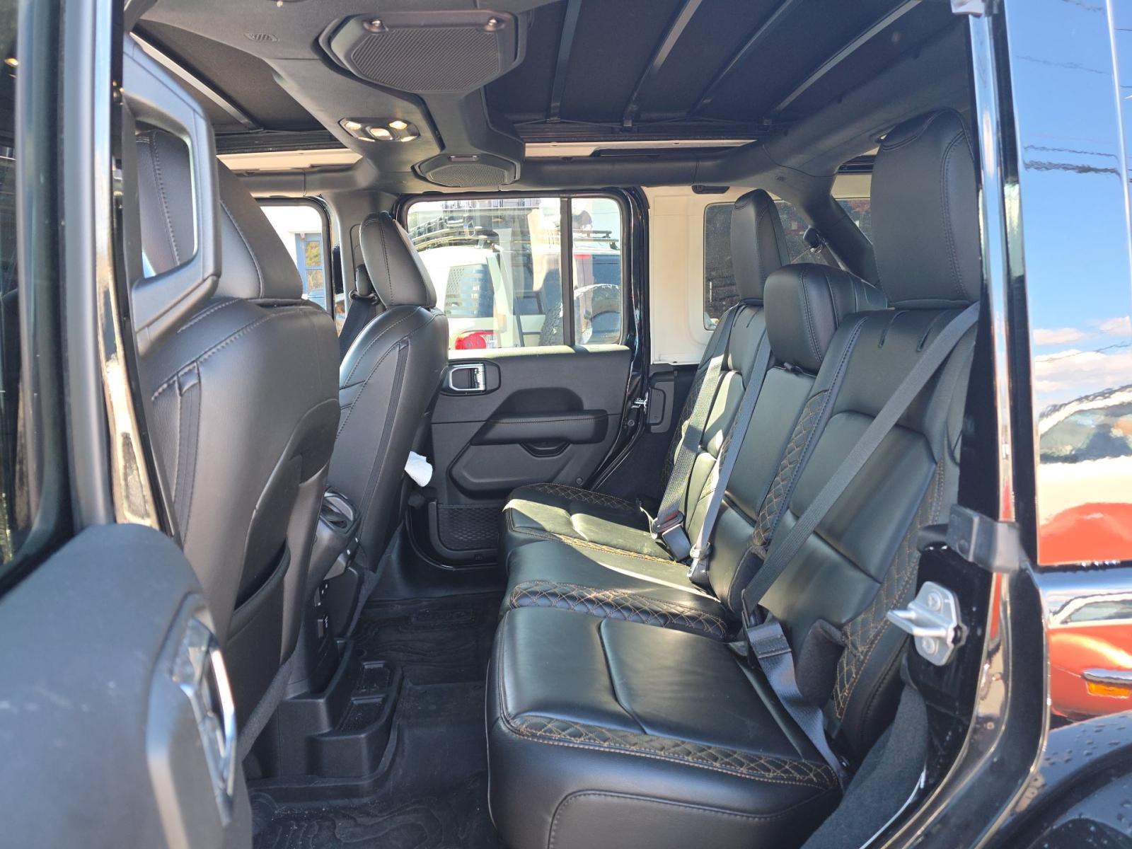 JEEP UNLIMITED SAHARA HIGH ALTITUDE EDITION - 9