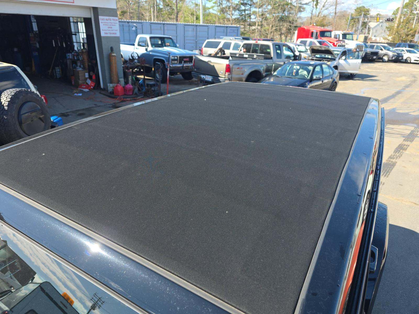 JEEP UNLIMITED SAHARA HIGH ALTITUDE EDITION - 8