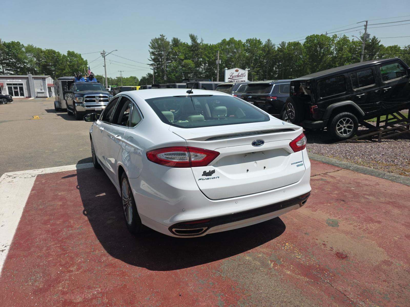 FORD FUSION - 2