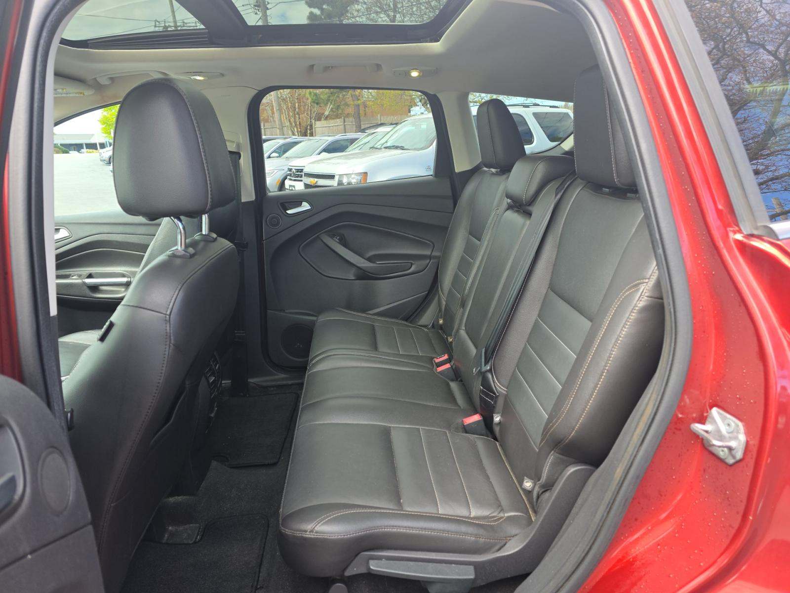 FORD ESCAPE - 9
