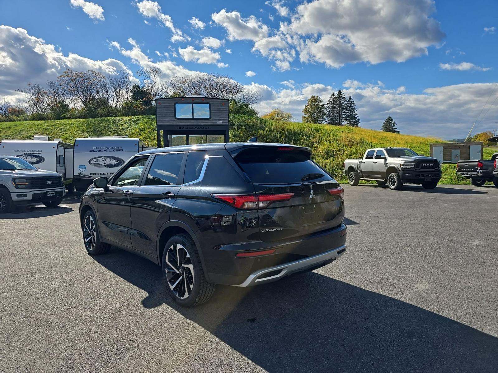 2024 Mitsubishi Outlander SE AWD