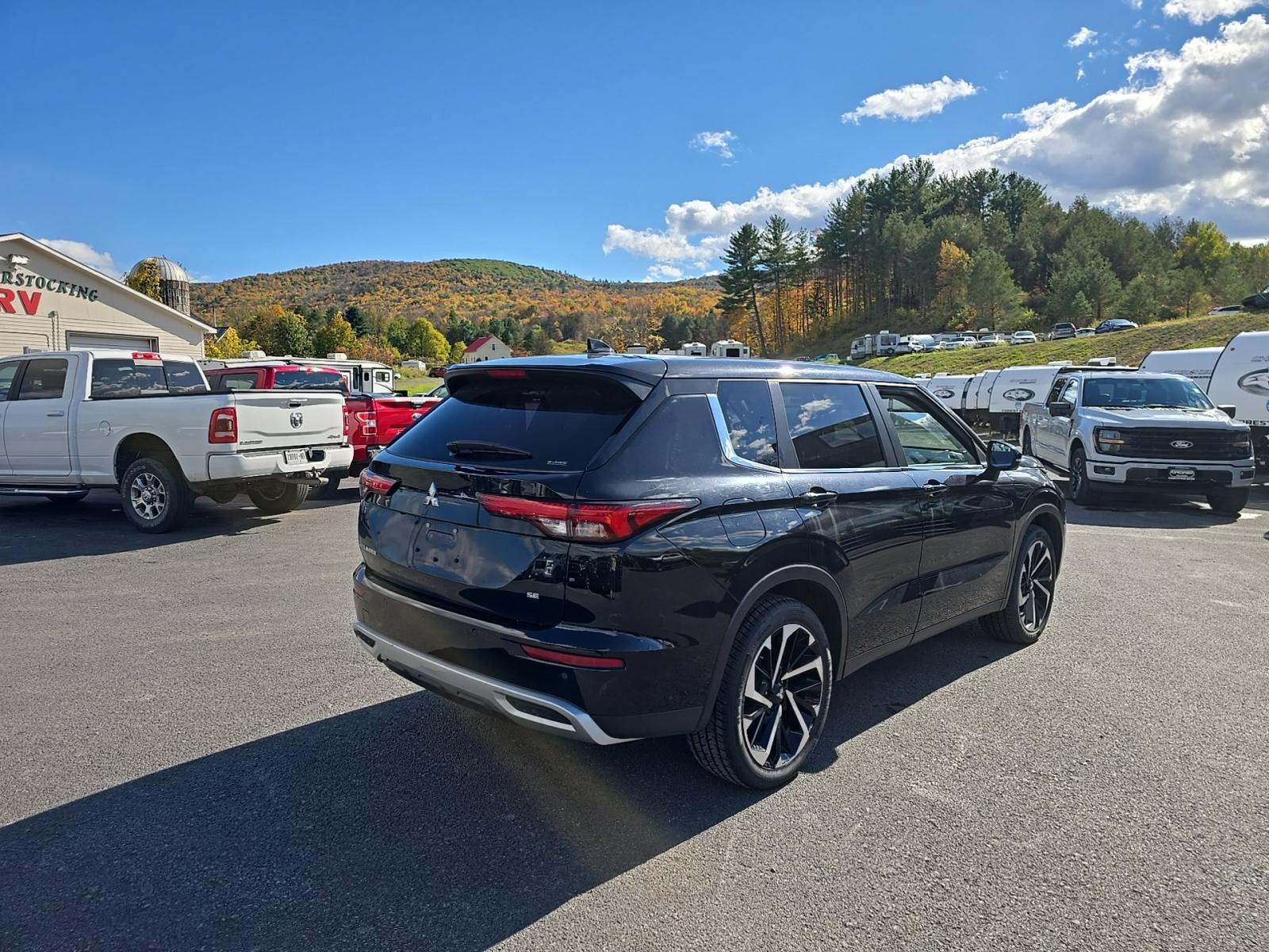 2024 Mitsubishi Outlander SE AWD