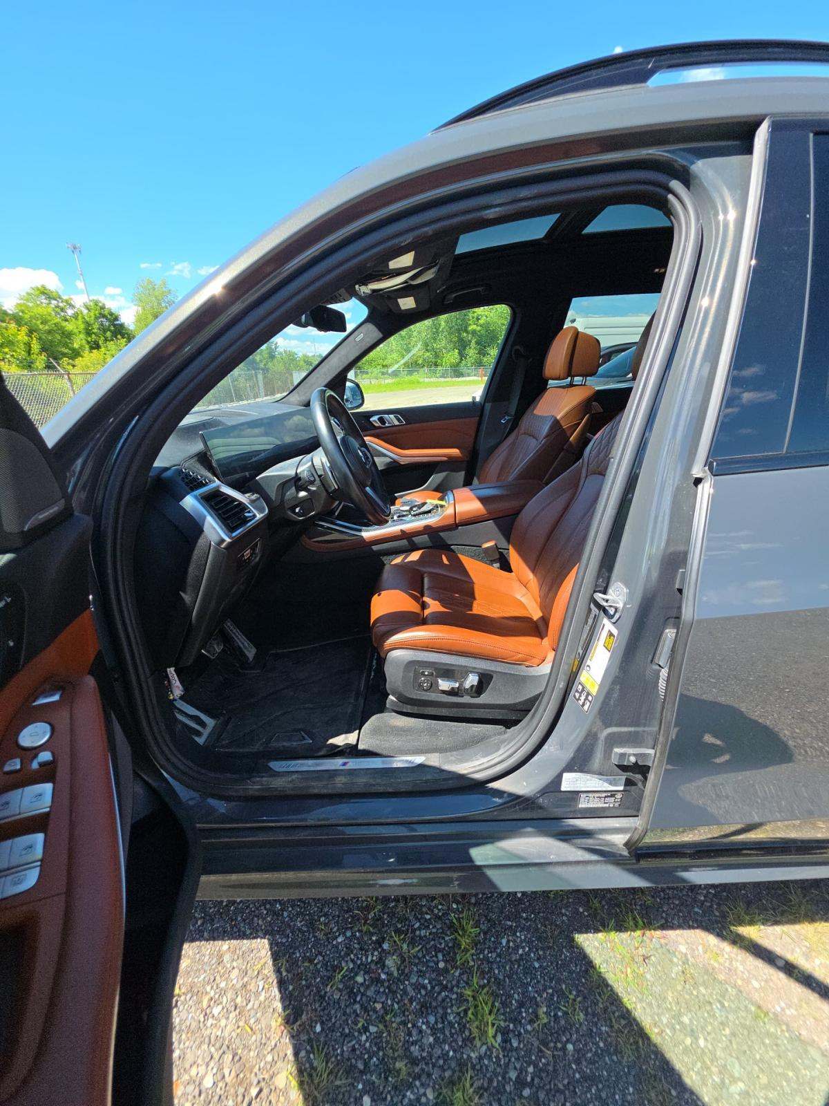 2023 BMW X7 xDrive40i AWD