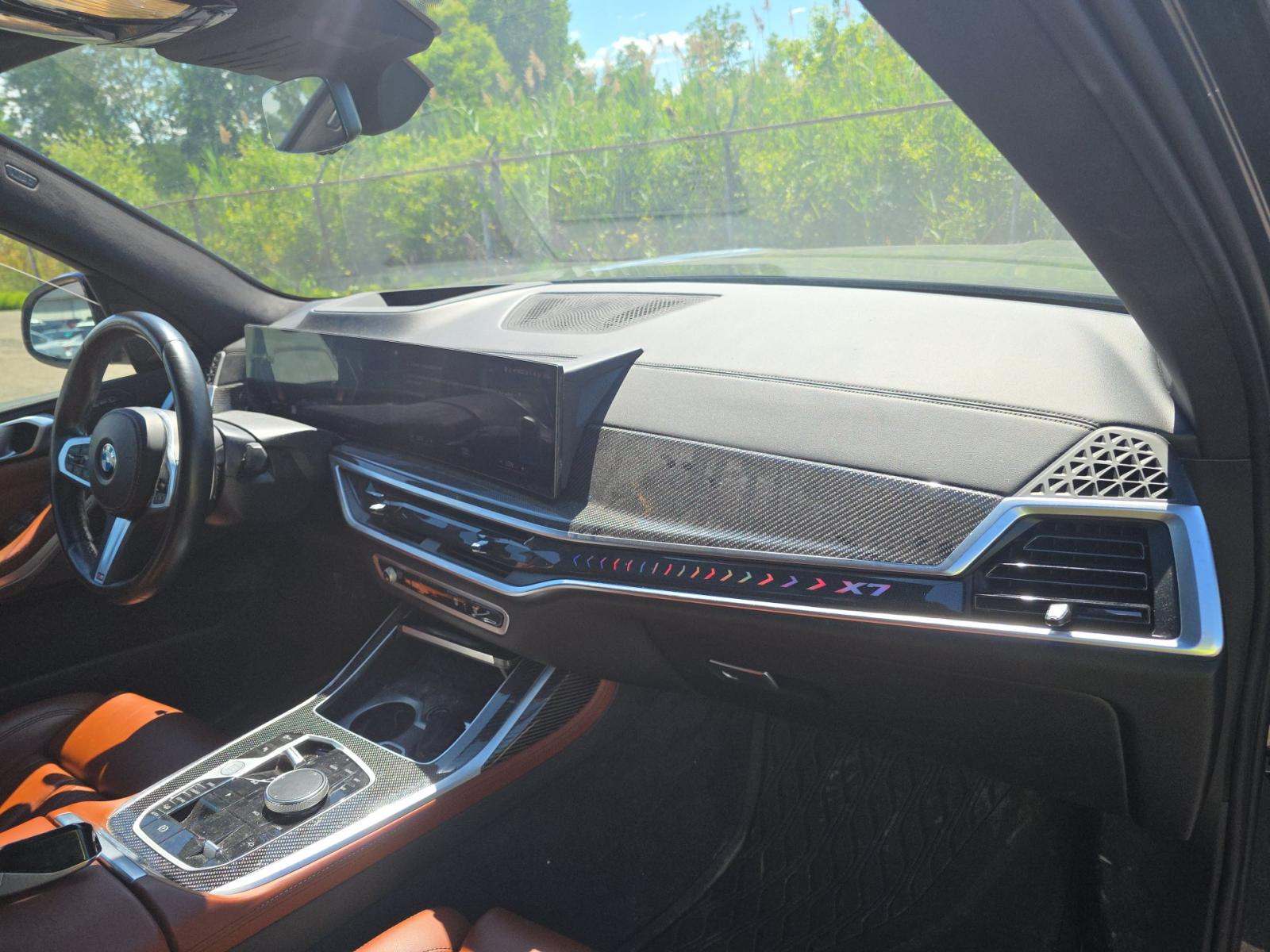2023 BMW X7 xDrive40i AWD