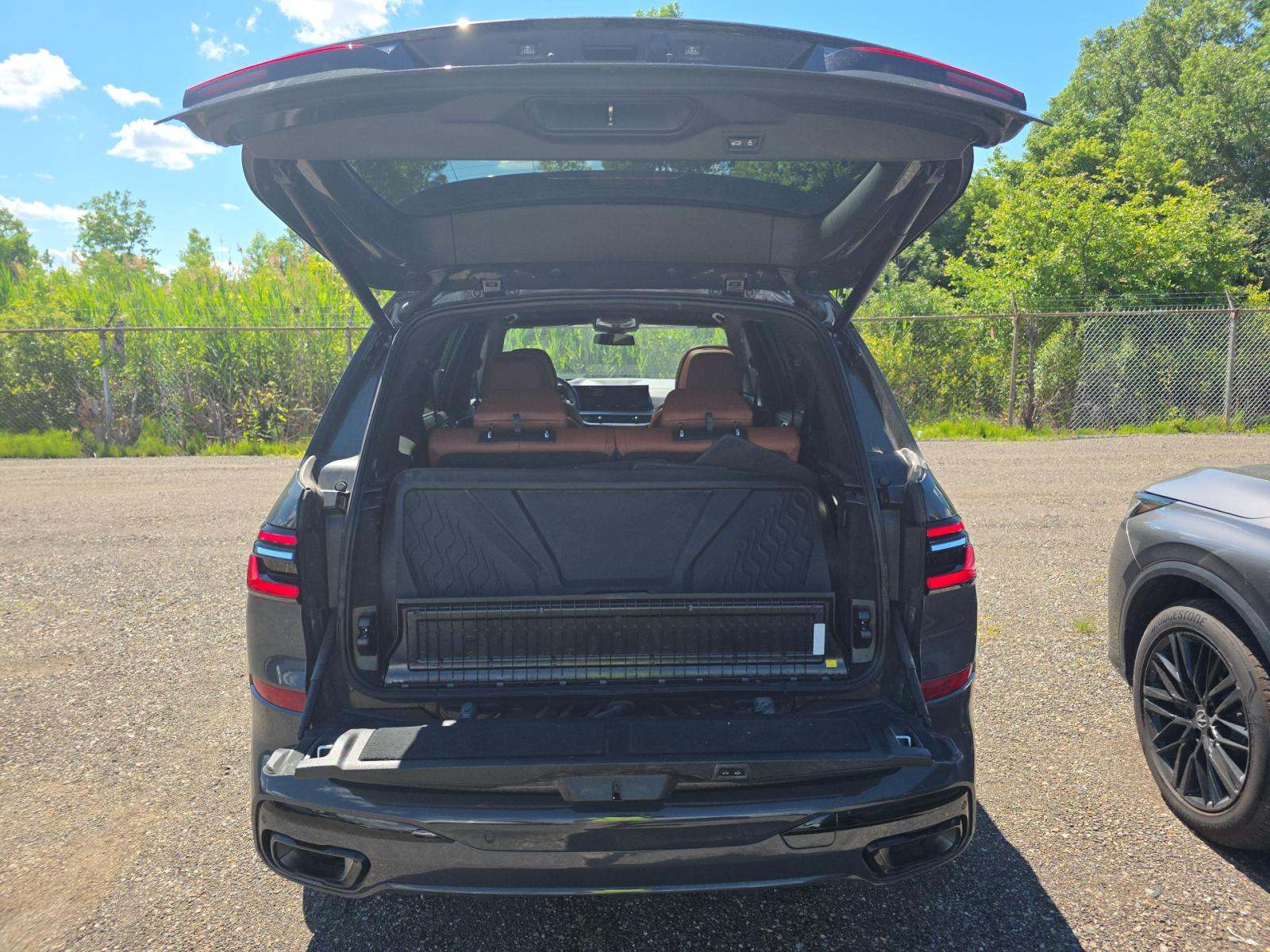 2023 BMW X7 xDrive40i AWD