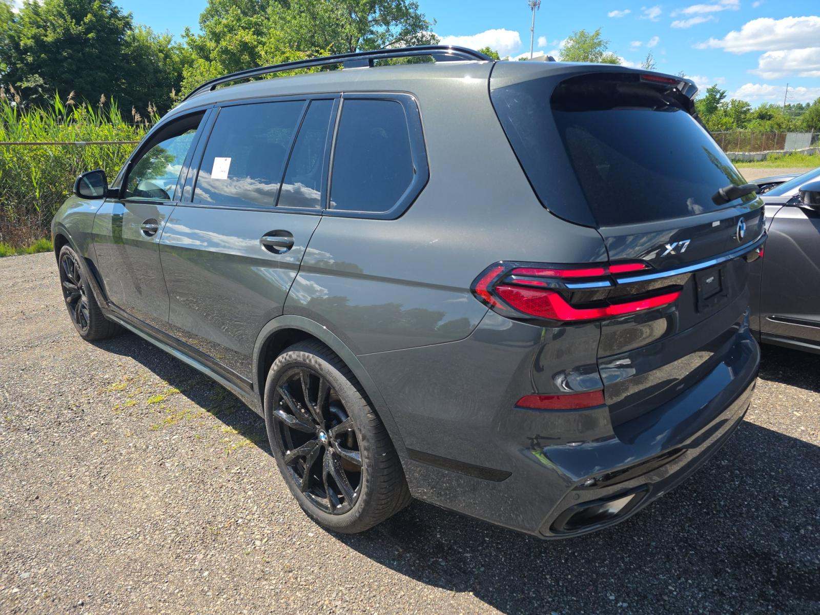 2023 BMW X7 xDrive40i AWD