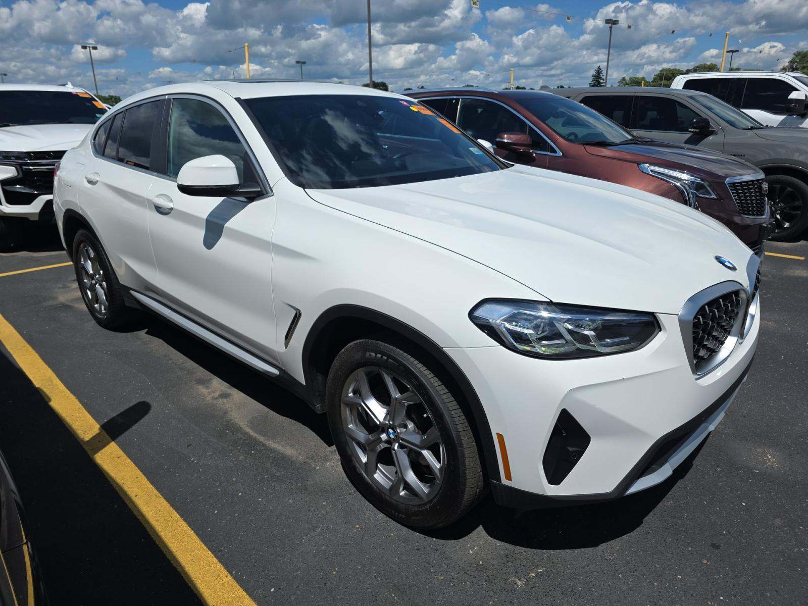 2025 BMW X4 xDrive30i AWD