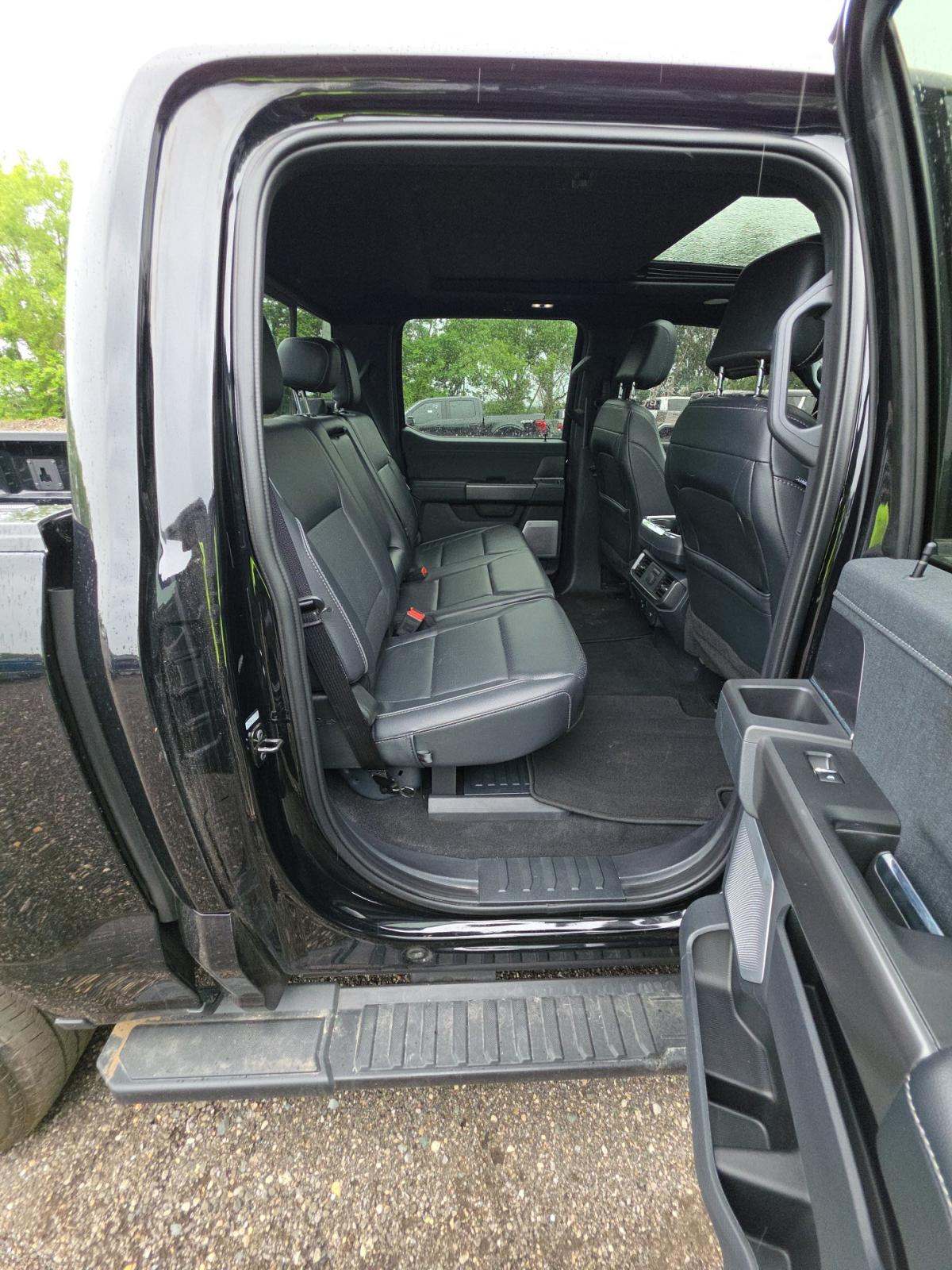2024 Ford F-150 Hybrid Lariat AWD