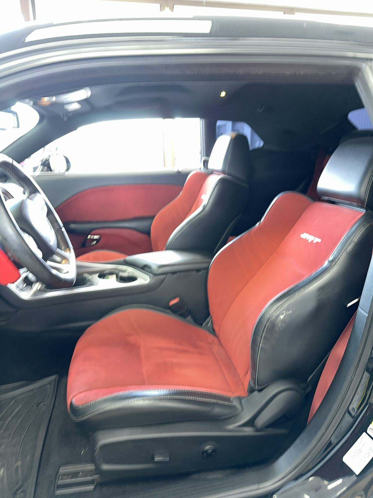 2015 Dodge Challenger SRT Hellcat RWD