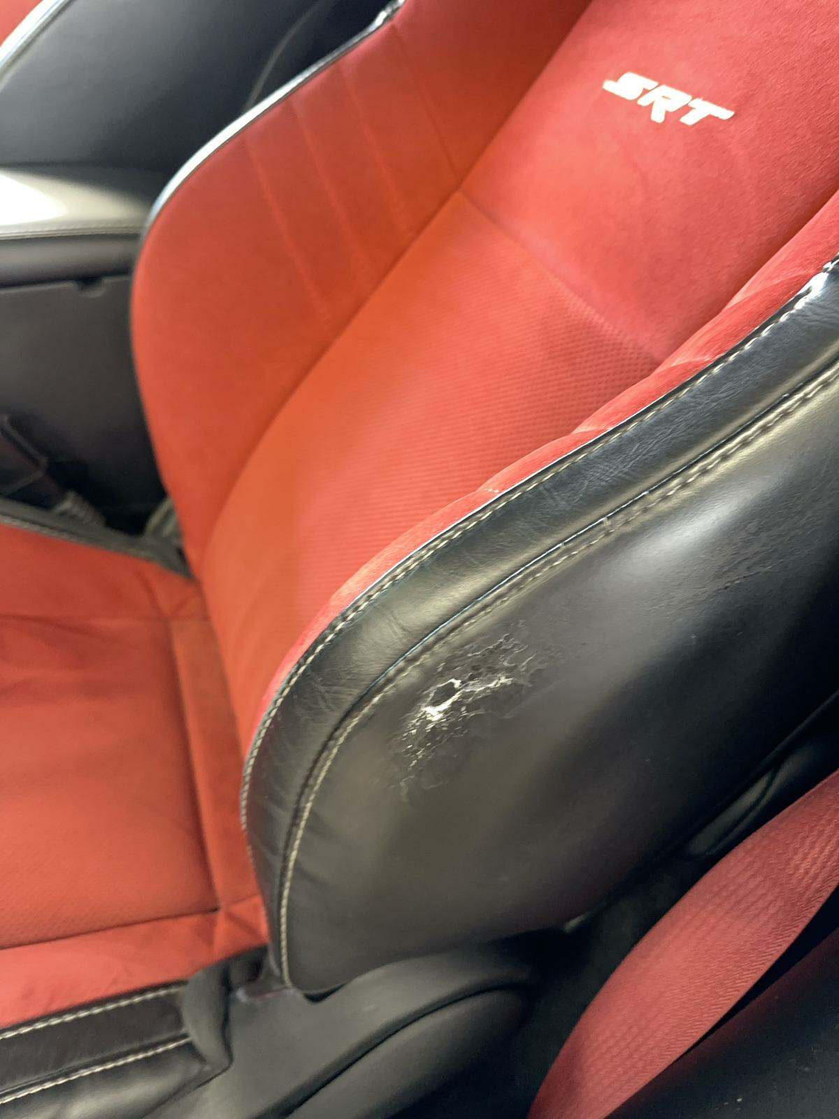 2015 Dodge Challenger SRT Hellcat RWD
